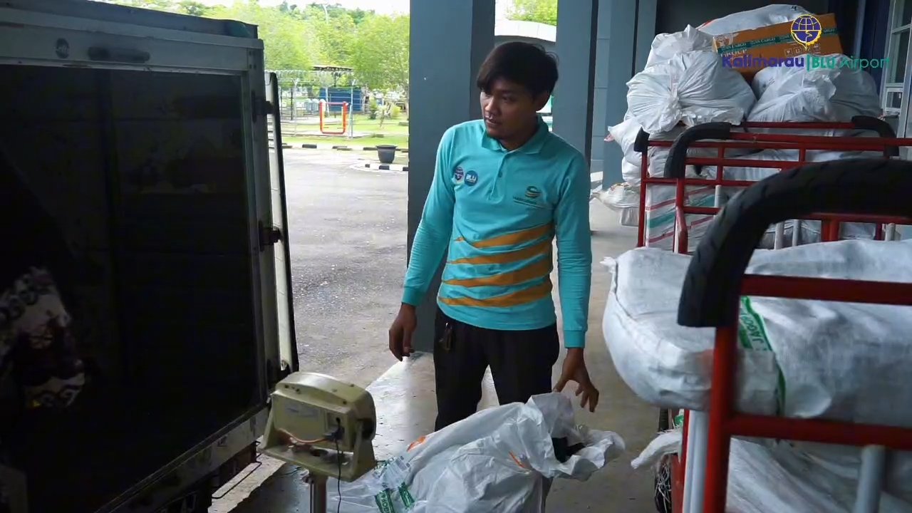Bandara Kalimarau Tingkatkan Keamanan, Cegah Penyelundupan Barang Terlarang