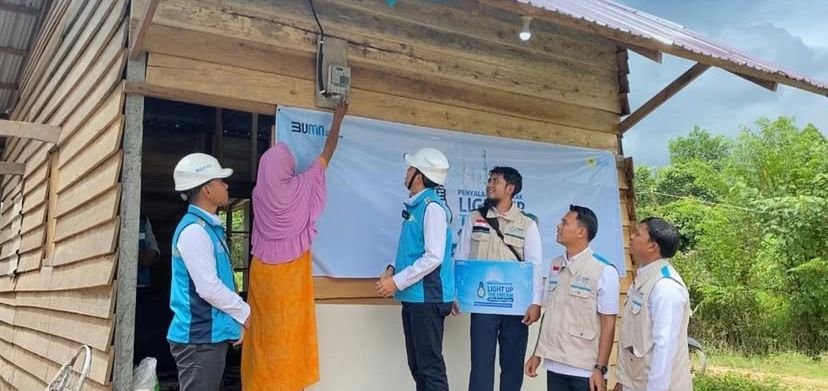 PLN UP3 Berau Luncurkan Program 'Light Up The Dream' Wujudkan Akses Listrik Bagi Masyarakat Kurang Mampu