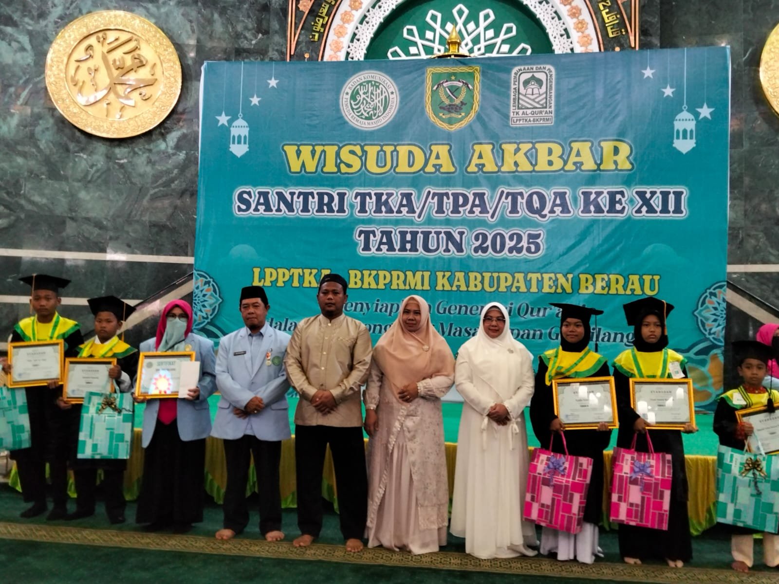 1.135 Santri TPA di Berau Wisuda, BKPRMI Dorong Generasi Qur’ani Sejak Dini