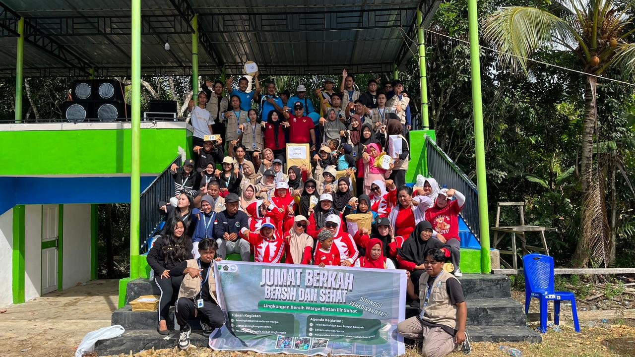 KKN UM Berau Gelar Program Kerja "Jumat Berkah, Bersih dan Sehat" di Kampung Biatan Ilir