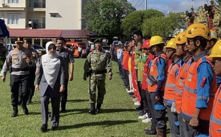 Bupati Berau Pimpin Apel Gelar Pasukan Operasi Kepolisian Terpusat Lilin Mahakam 2025