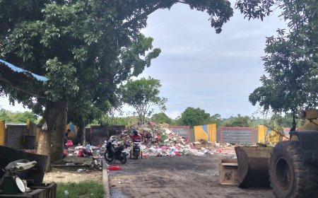 Sampah Berserakan dan Bau Menyengat Ganggu Aktivitas di Pasar Adji Dilayas Berau