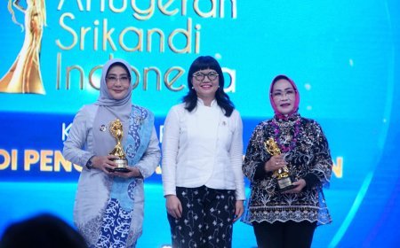 Dedikasi untuk Sektor Pendidikan Bupati Berau Sri Juniarsih Mas Raih Anugerah Srikandi Indonesia 2025