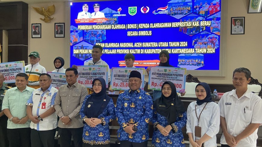 Pemkab Berau Serahkan Bonus Apresiasi Bagi Atlet Berprestasi PON XXI dan Peparprov 2024