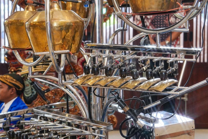 Kementerian Ekraf Dorong Inovasi Budaya Lewat Robot Gamelan di TMII