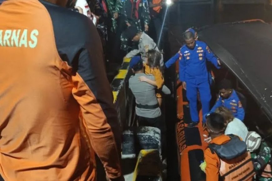 Kapal Wisata Tenggelam di Perairan Labuan Bajo, Tujuh Penumpang Berhasil Diselamatkan