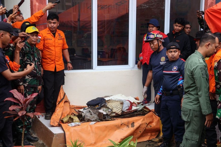 Petunjuk Awal Evakuasi Pesawat ATR 42-500, Barang Milik Korban Ditemukan di Dasar Jurang