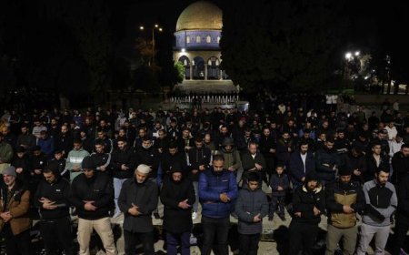 Tarawih Perdana Ramadan 1447 H di Masjid Al-Aqsa Berlangsung Khusyuk di Tengah Pengamanan Ketat