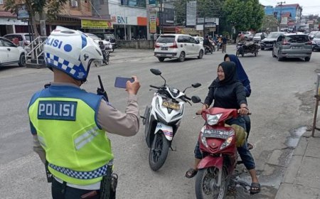 Masyarakat Berau Wajib Tahu: Polisi Kini Bisa Tilang Elektronik Sambil Patroli di Jalan