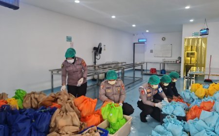 Polres Berau Salurkan 2.299 Porsi Makan Bergizi Gratis untuk Pelajar dan Balita