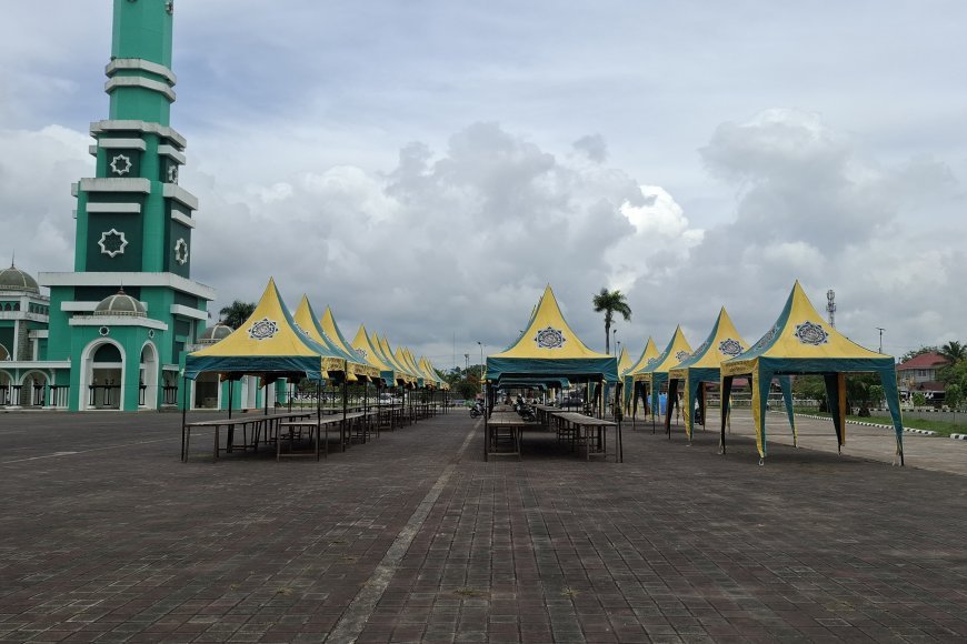 Ludes Terpesan! Lapak Pasar Ramadhan Masjid Agung Baitul Hikmah Berau Sudah Full
