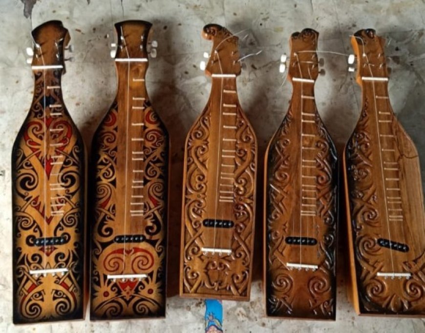 Mengenal Sape, Alat Musik Petik Khas Dayak yang Mendunia