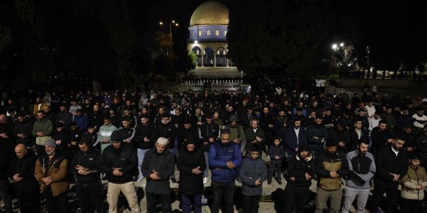 Tarawih Perdana Ramadan 1447 H di Masjid Al-Aqsa Berlangsung Khusyuk di Tengah Pengamanan Ketat