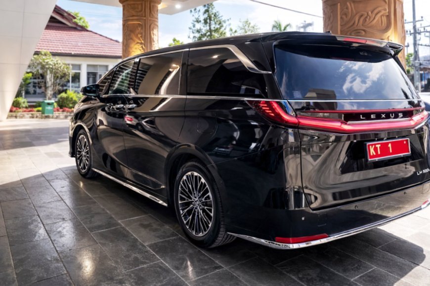 Tuai Sorotan Usai Beli Mobil 8,5 Miliar, Begini Penjelasan Sekprov Kaltim