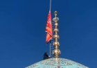 Pengibaran Bendera Merah di Iran Usai Kematian Ayatollah Khamenei: Simbol Keagamaan atau Sinyal Eskalasi Politik?