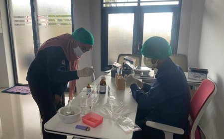 Pastikan Keamanan Pangan, Sidokkes Polres Berau Uji Laboratorium Ribuan Porsi Makanan