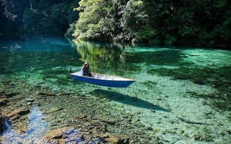 Telaga Biru Tulung Ni’Lenggo, Pesona Danau Toska di Jantung Wisata Alam Berau
