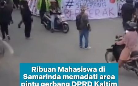 Ribuan Demonstran di Samarinda memadati area pintu gerbang Kantor DPRD Kaltim