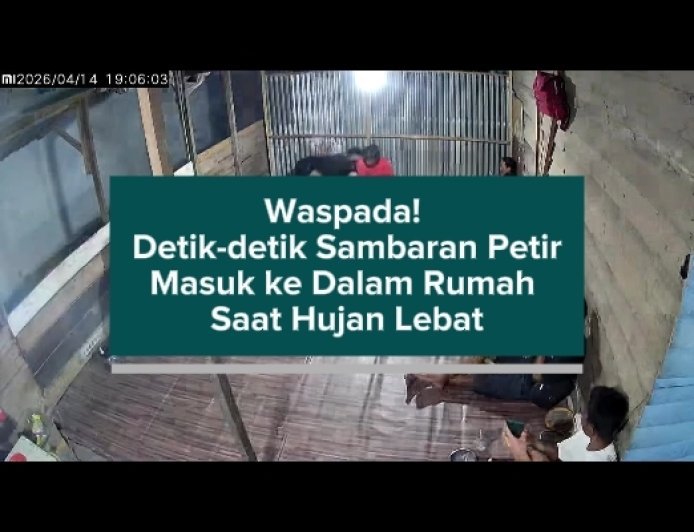 Waspada! Detik-detik Sambaran Petir Masuk ke Dalam Rumah Saat Hujan Lebat