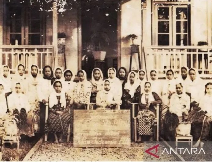 Menolak Lupa: Jejak Lima Tokoh Perempuan yang Membentuk Peradaban Kalimantan Timur