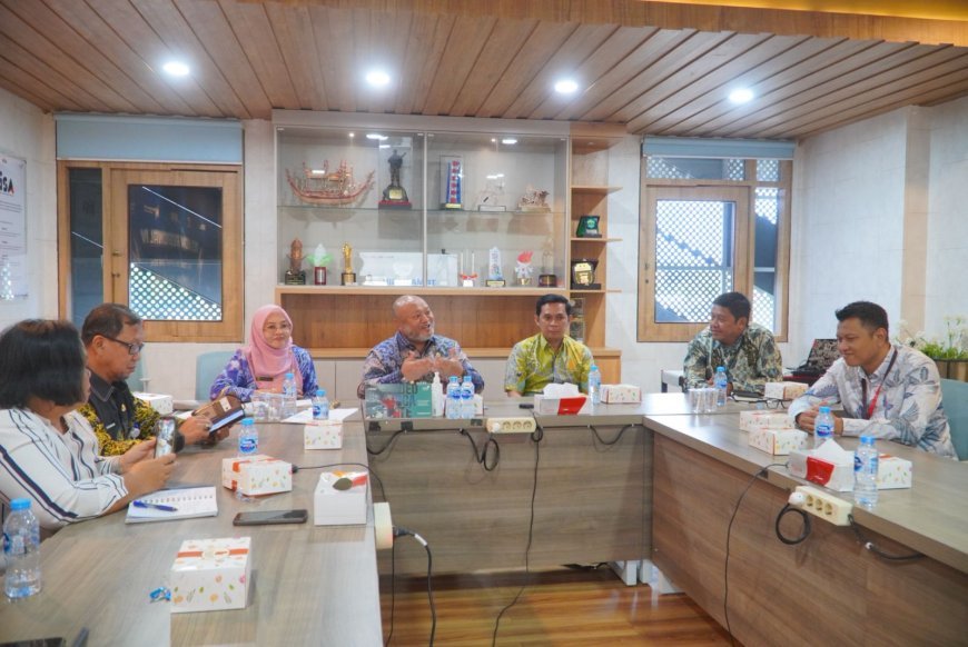 Menjemput Sinyal di Bumi Batiwakkal: Asa Digital dari Pesisir Berau ke Balikpapan