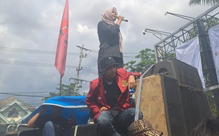 Aliansi Rakyat Kaltim Geram, Rapat Paripurna Hak Angket DPRD Ditunda