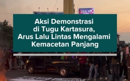 Aksi Demonstrasi di Tugu Kartasura, Arus Lalu Lintas Mengalami Kemacetan Panjang