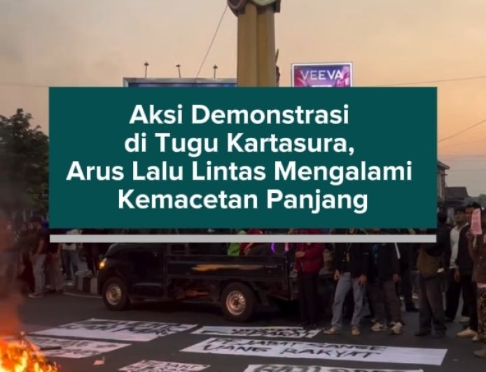 Aksi Demonstrasi di Tugu Kartasura, Arus Lalu Lintas Mengalami Kemacetan Panjang