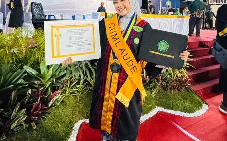 Raih Predikat Lulusan Terbaik S2 Unmul, Ayu Buktikan Perempuan Tetap Bisa Berprestasi di Tengah Beragam Peran