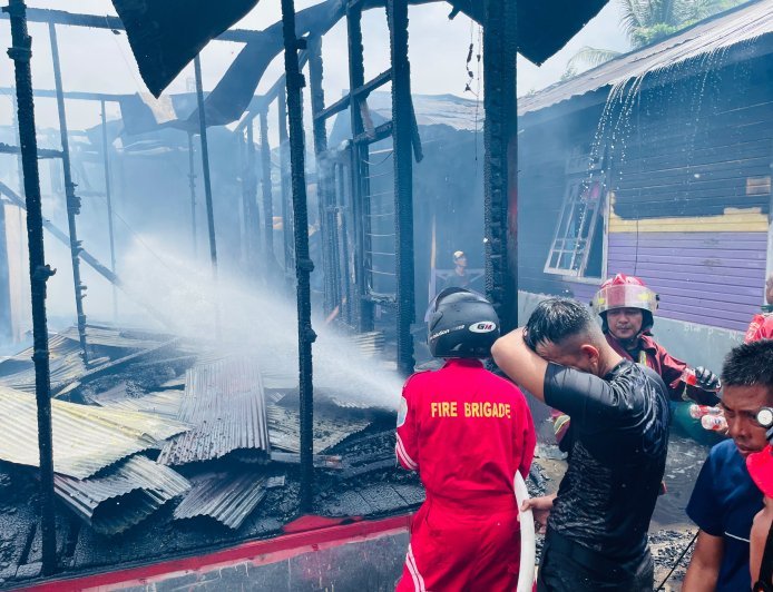 Kebakaran di Tanjung Redeb, Empat Rumah Hangus Terbakar