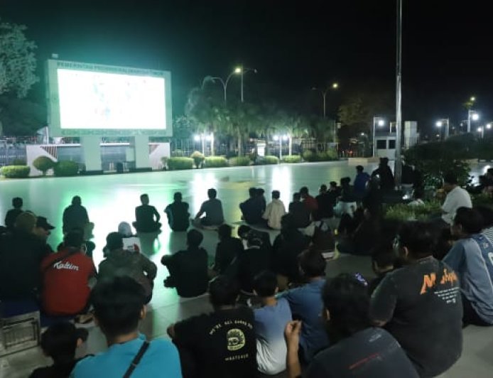 Pemprov Kaltim Gelar Nonton Bareng Semifinal Bersama Warga