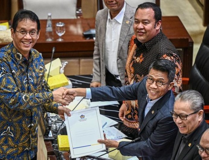 DPR RI Sahkan RUU PFII: Karpet Merah Investor Global, PPh 0% Hingga Pengadilan Khusus