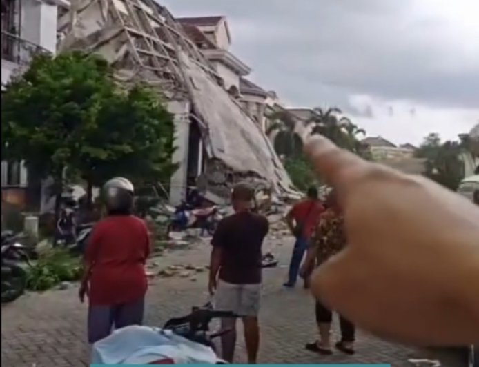 Ledakan Hebohkan Komplek Grand Polonia, Tiga Rumah Rusak Parah