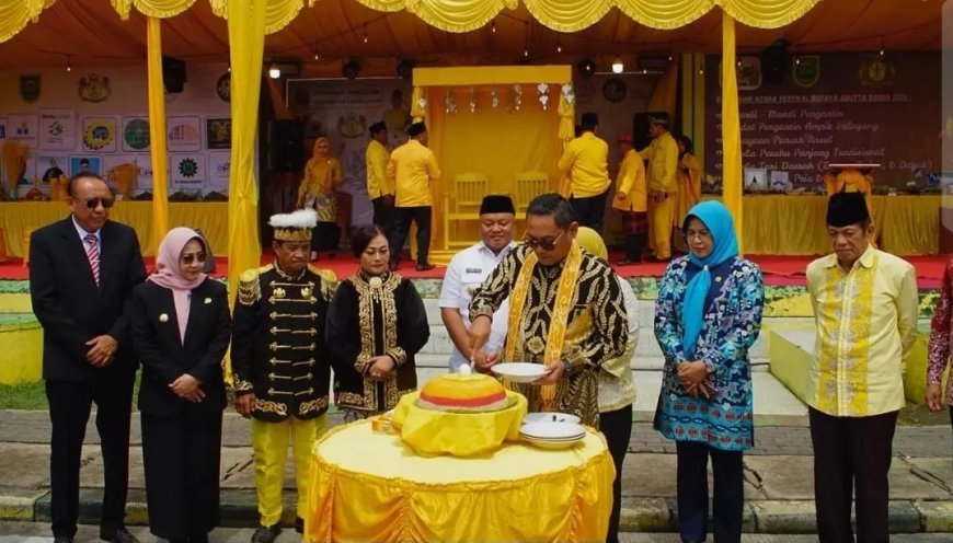 Kembali Digelar, Festival Abutta Banua Resmi Dibuka oleh Wagub Kaltim