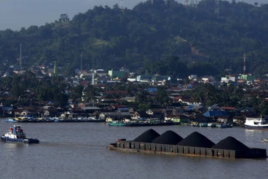 Ekspor Kaltim Sentuh US$1,82 Miliar, Impor Malah Terjun Bebas 63 Persen
