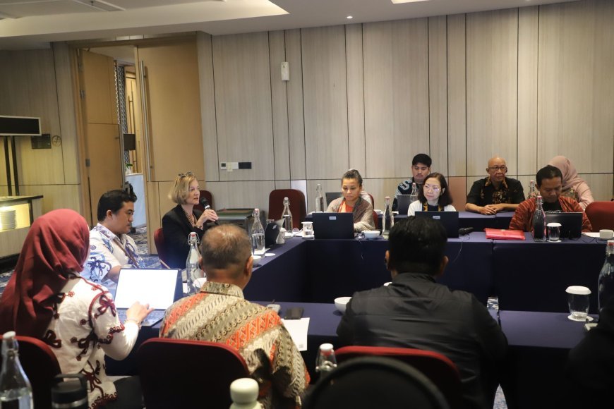Kaltim dan World Bank Susun Laporan Penutupan Program Penurunan Emisi