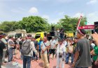 Massa Aksi di Berau Desak Pemerintah untuk Memberikan Kelonggaran Dalam Perijinan PMBLB