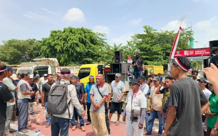 Massa Aksi di Berau Desak Pemerintah untuk Memberikan Kelonggaran Dalam Perijinan PMBLB