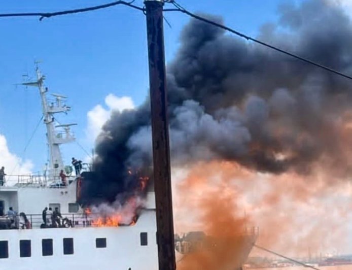 Diduga Akibat Uap BBM, Dek Kapal KM Prince Soya di Pelabuhan Samarinda Sempat Terbakar