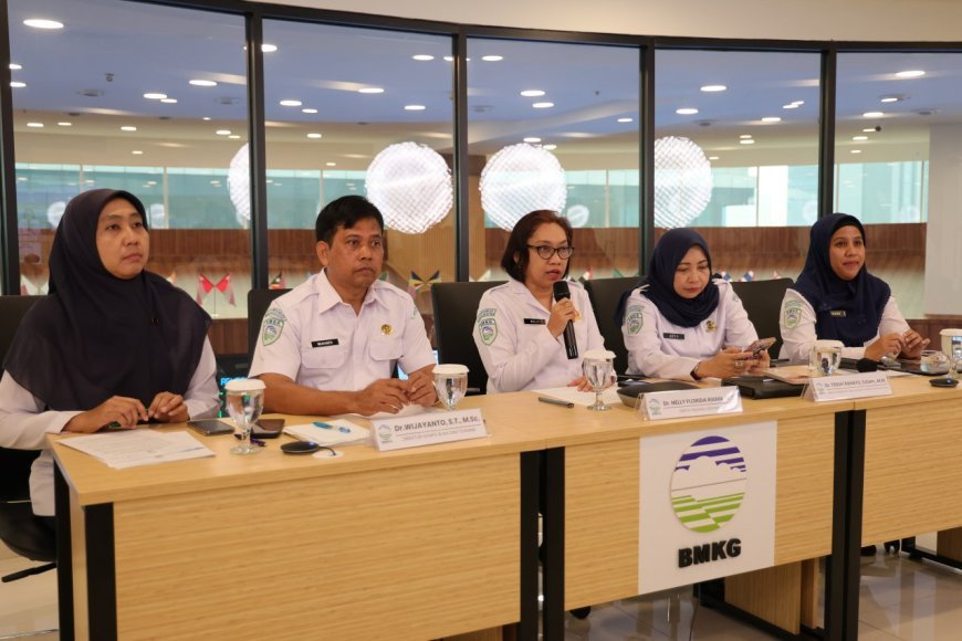 BMKG Akhiri Peringatan Tsunami Gempa Flores M7,7, Warga Diimbau Waspada Gempa Susulan