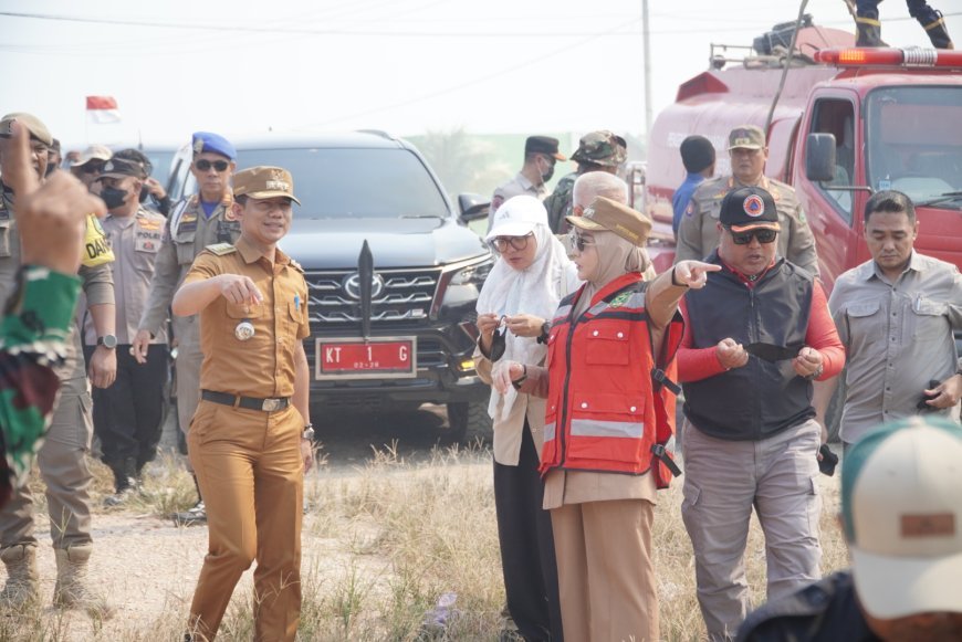 Bupati dan Wabup Berau Tinjau Langsung Titik Karhutla di Poros Kelay KM 9