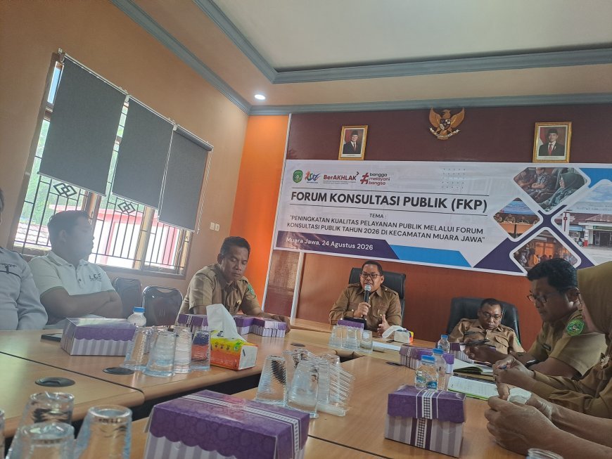 Gelar Forum Konsultasi Publik,  Camat Muara Jawa: Masukan Masyarakat Jadi Bahan Perbaikan