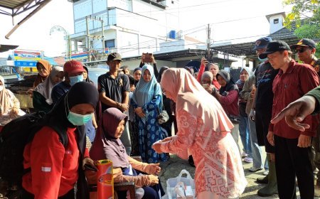 Tinjau Kebakaran Jalan Milono, Bupati Berau Salurkan Bantuan dan Imbau Warga Waspadai Instalasi Listrik