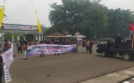 Masyarakat Berau Gelar Aksi Unjuk Rasa Menuntut Kejelasan Distribusi BBM