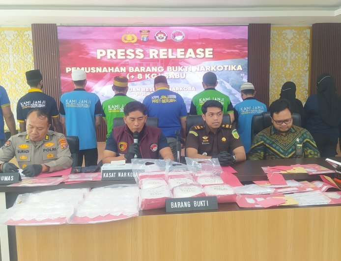 Polres Berau Musnahkan 8 Kilogram Sabu, 16 Tersangka Diringkus
