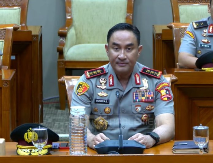 PARLEMEN KETUK PALU: Komjen Suyudi Ario Seto Resmi Jabat Kapolri Gantikan Listyo Sigit