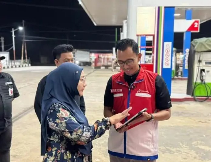 Urai Antrean Panjang BBM, Bupati Berau Tinjau Layanan SPBU 24 Jam di Tiga Lokasi