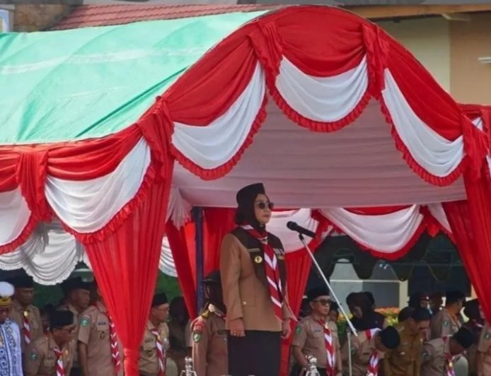 ​Bupati Sri Juniarsih Pimpin Apel Hari Pramuka ke-65, Dorong Generasi Muda Berau Mandiri