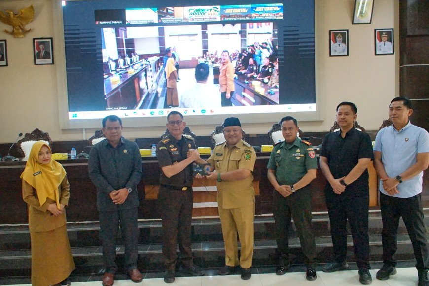 Cegah Masalah Hukum Pengelolaan Anggaran, Pemkab Berau dan Kejari Edukasi Aparatur Kampung