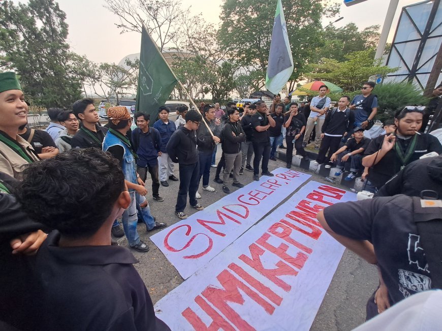 HMI Samarinda Geruduk Kantor PLN UP3, Desak Transparansi Penyebab Pemadaman Bergilir